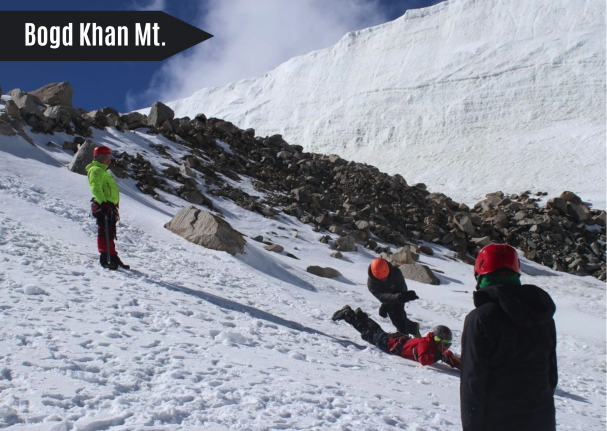 Hiking to Bogd Khaan mountain 